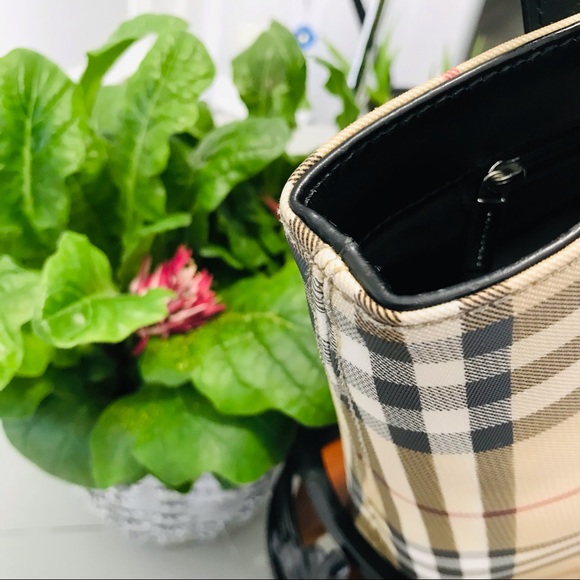 Burberry Nova Check Tote - Picture 9 of 15